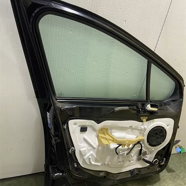 Porta anteriore sinistra