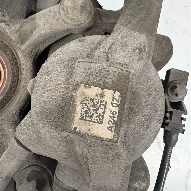 Montante sospensione anteriore destro con protezione disco/mozzo/cuscinetto