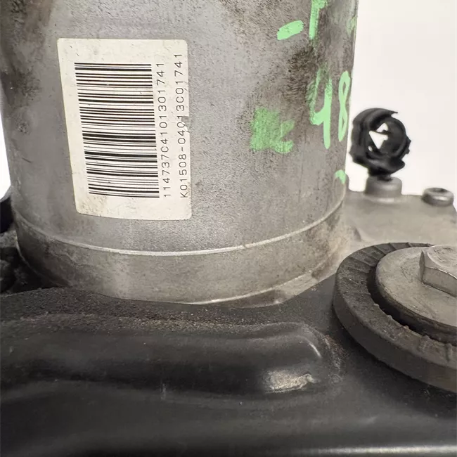 Pompa servosterzo con serbatoio