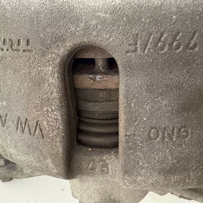 Montante sospensione anteriore destro