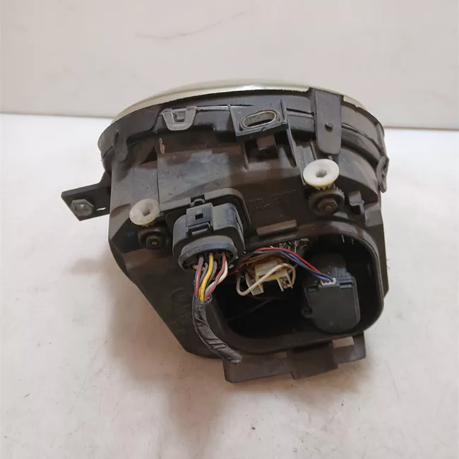 Proiettore con regolatore altezza destro