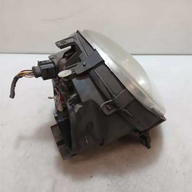 Proiettore con regolatore altezza destro