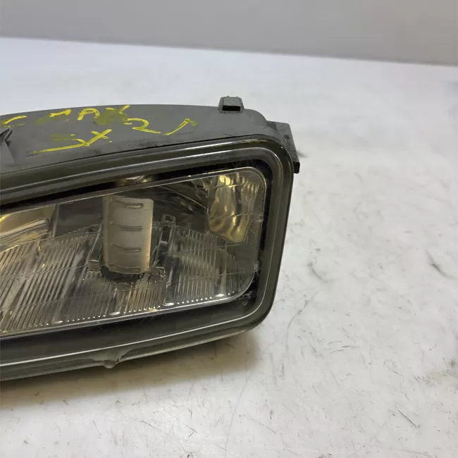 Proiettore fendinebbia sinistro