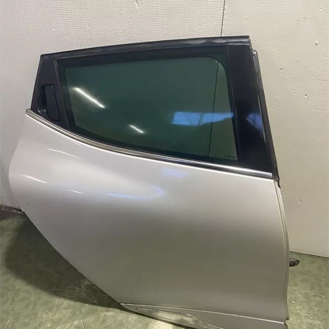 Porta posteriore destra