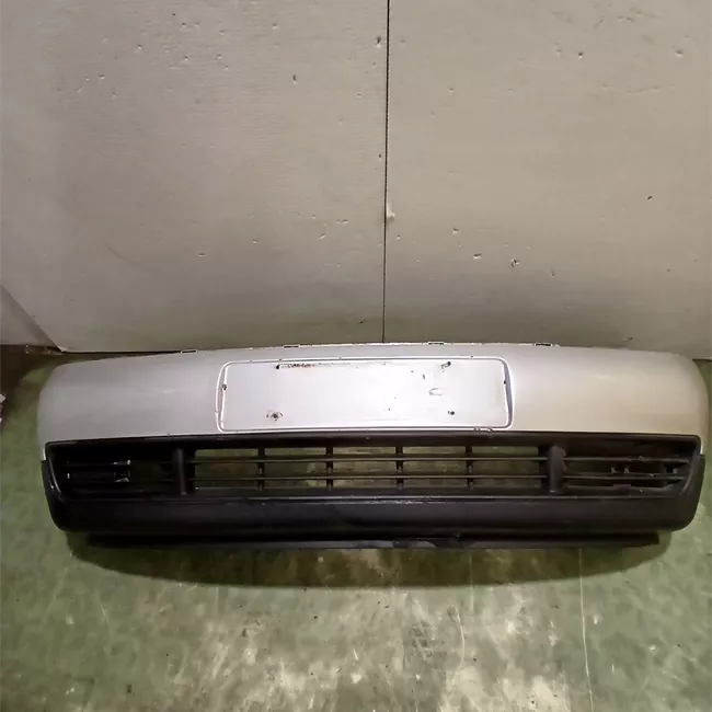 Paraurti posteriore con primer