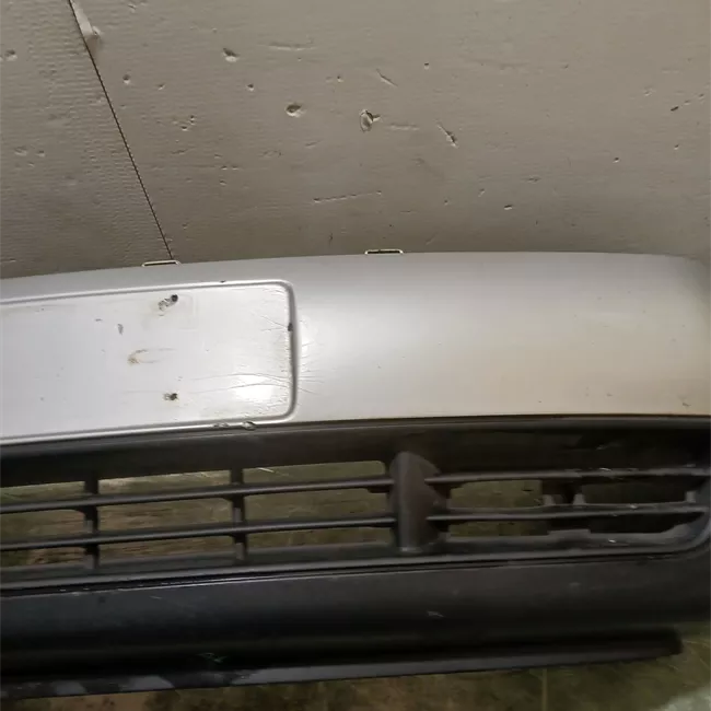 Paraurti posteriore con primer