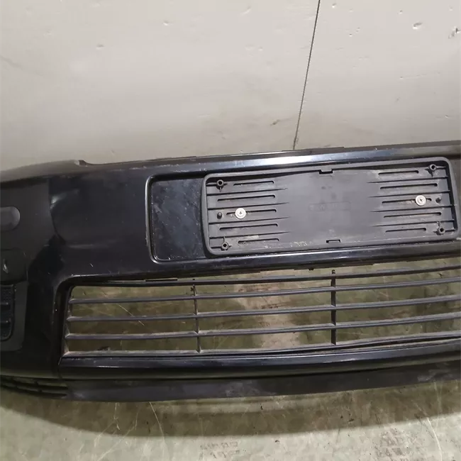 Paraurti anteriore Serie 15/25/35 nero