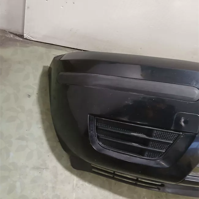 Paraurti anteriore Serie 15/25/35 nero