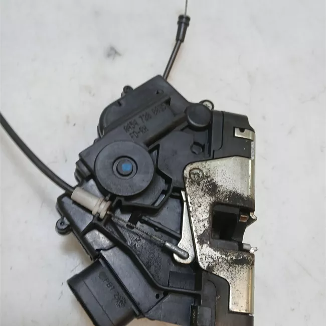 Serratura porta anteriore destra