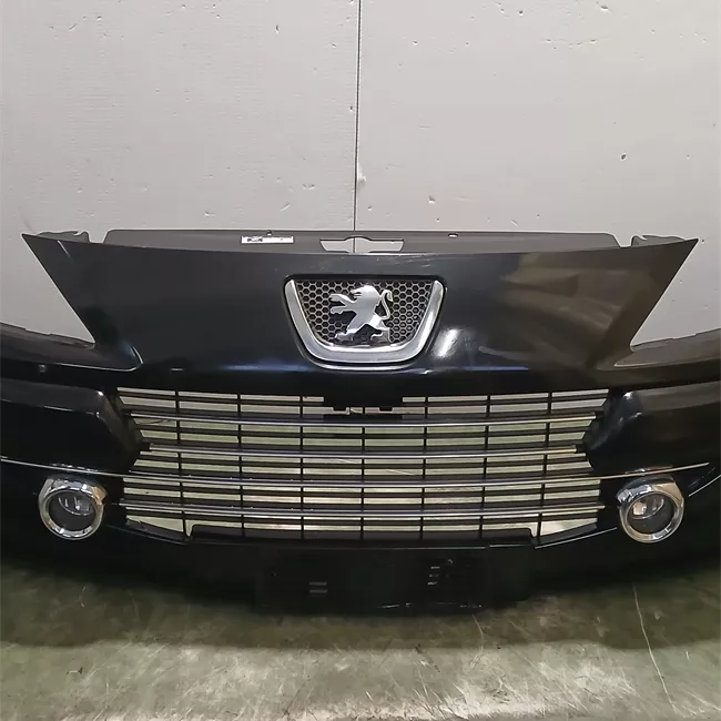 Paraurti anteriore fendinebbia con primer