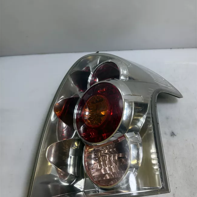 Fanale posteriore destro 07>