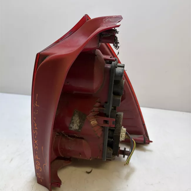 Fanale posteriore sinistro