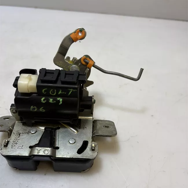 Serratura portello posteriore