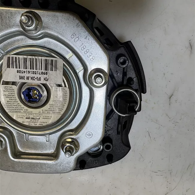 Dispositivo airbag lato guida