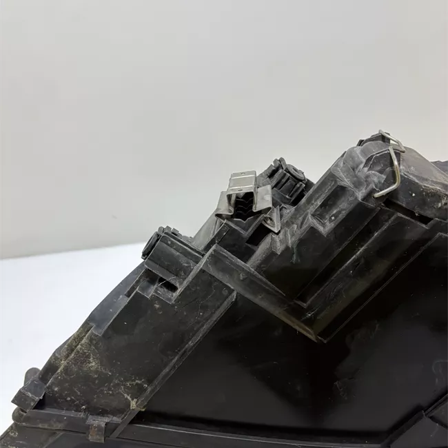 Proiettore destro con regolazione altezza