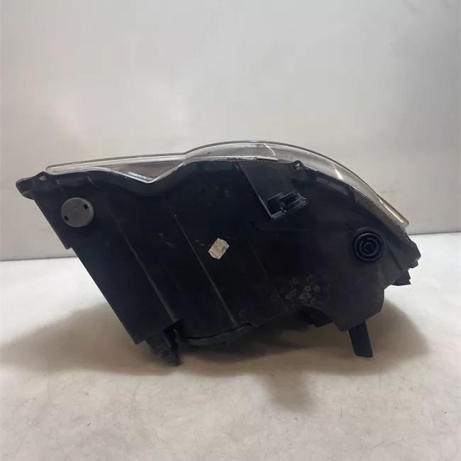 Proiettore sinistro Hella