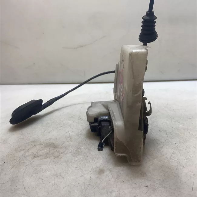 Serratura porta anteriore sinistra