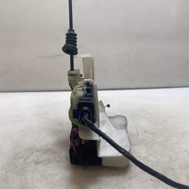 Serratura porta anteriore sinistra