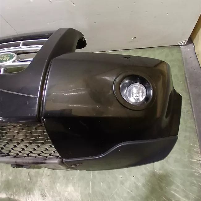 Paraurti anteriore con lavafari/fendinebbia primer