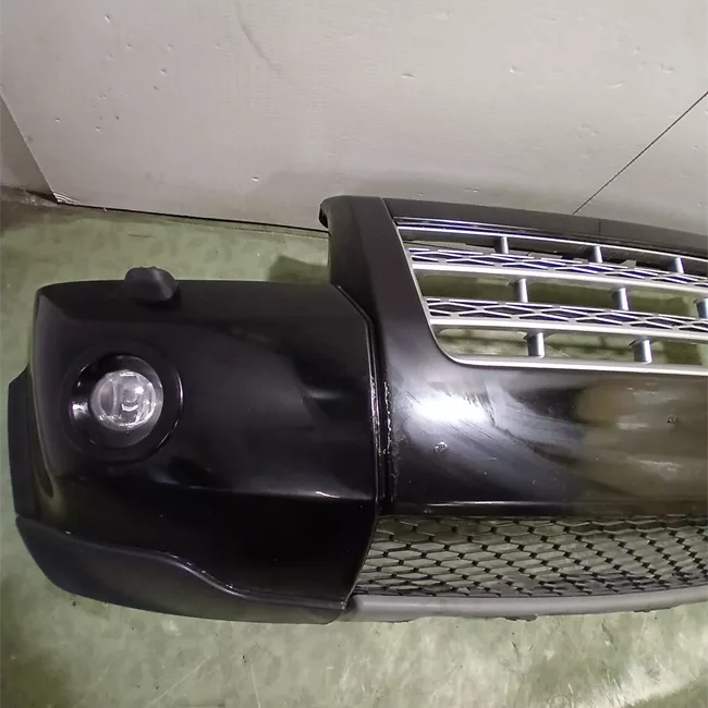 Paraurti anteriore con lavafari/fendinebbia primer