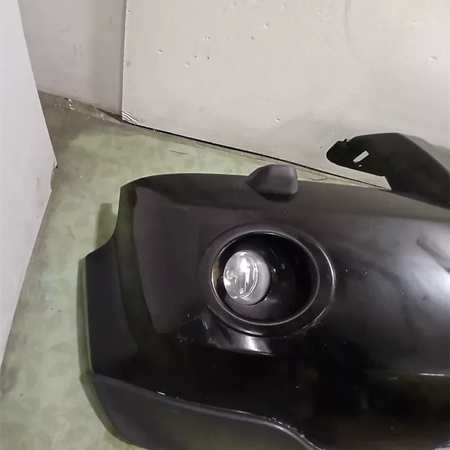 Paraurti anteriore con lavafari/fendinebbia primer