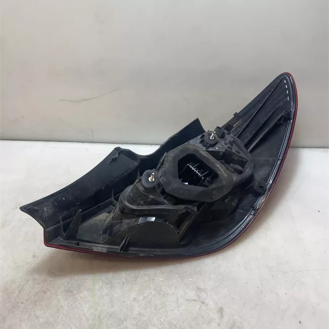 Fanale posteriore sinistro