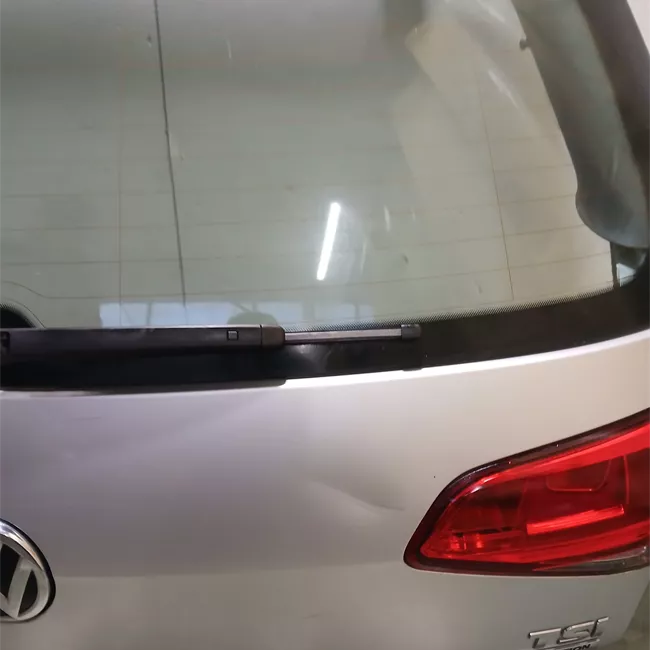 Portello posteriore senza spoiler post