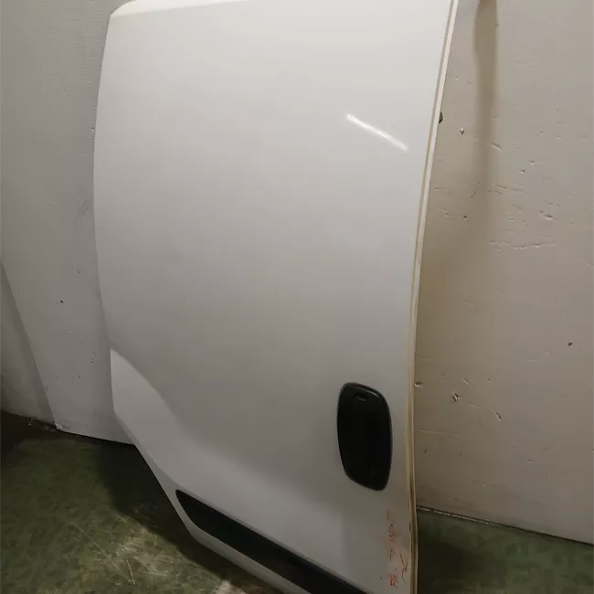 Porta carico posteriore a battente destra Lastrata