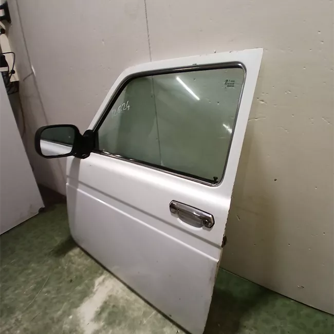 Porta anteriore sinistra