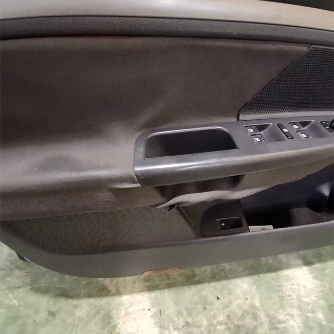 Pannello esterno porta anteriore sinistro