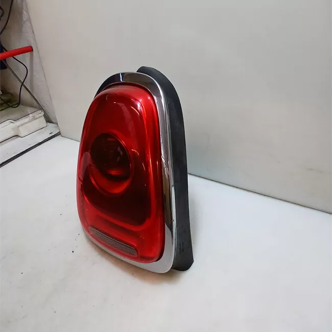 Fanale posteriore sinistro