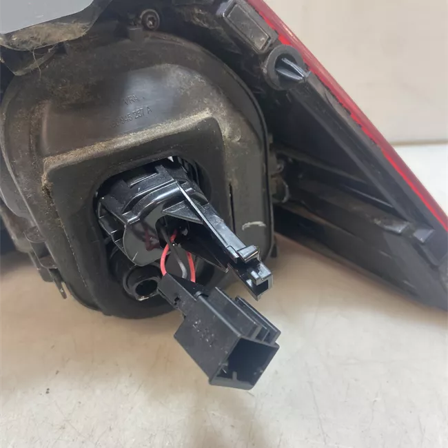 Fanale posteriore parte esterno destro