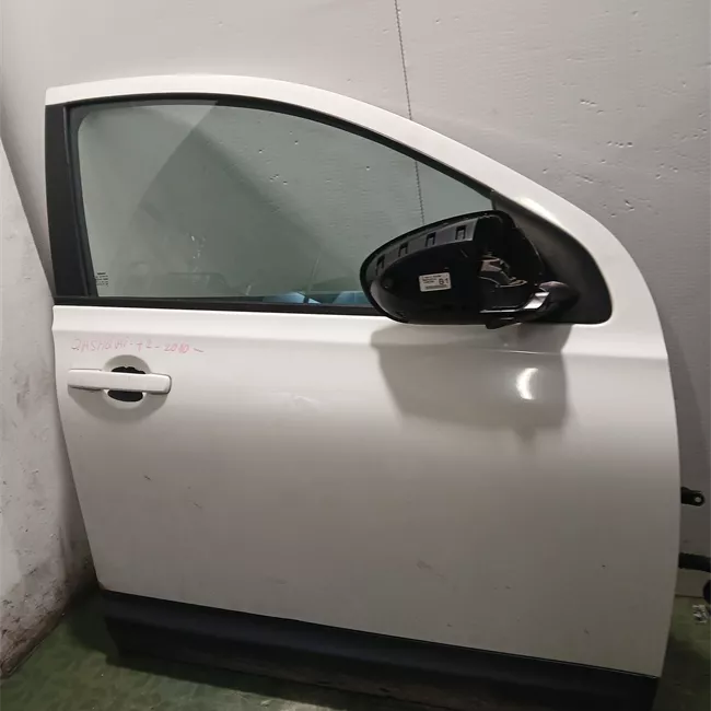 Porta anteriore destra