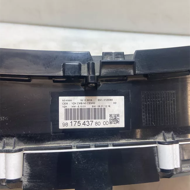 Quadro strumenti completo LCD