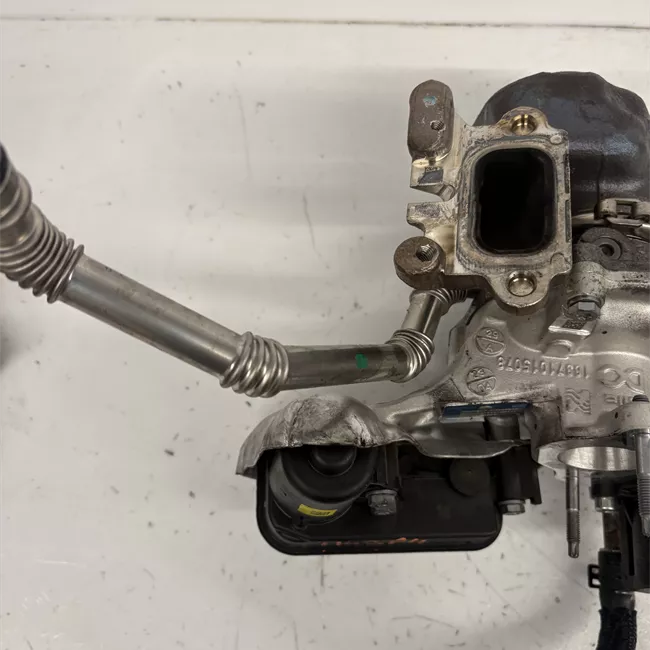 Turbocompressore con collettore scarico