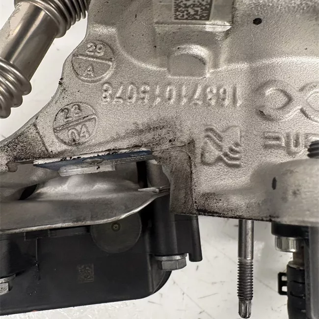 Turbocompressore con collettore scarico