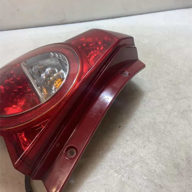 Fanale posteriore sinistro