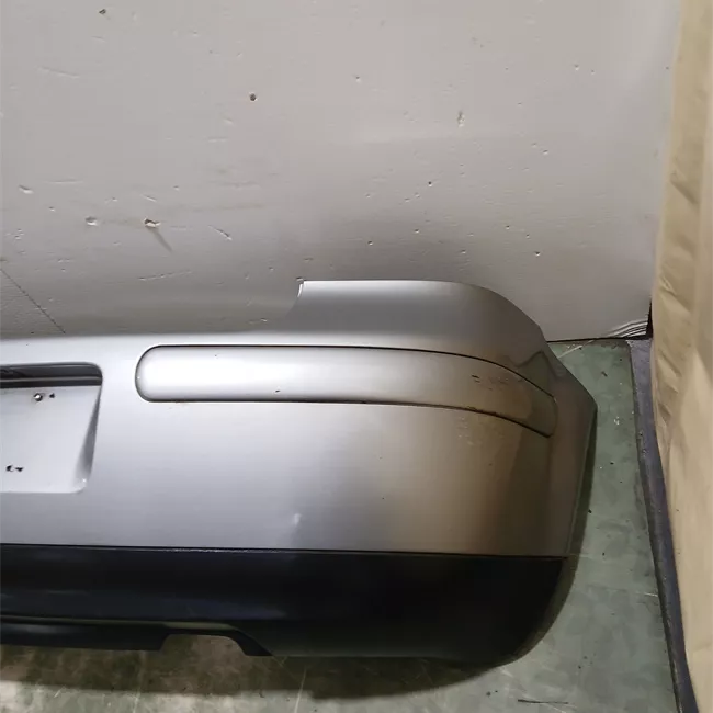 Paraurti posteriore con primer