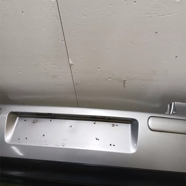 Paraurti posteriore con primer