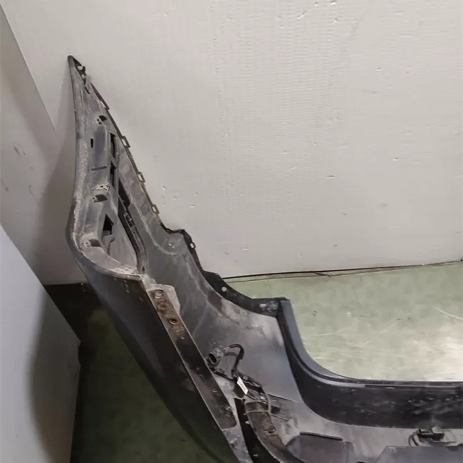 Paraurti posteriore con parktronic primer