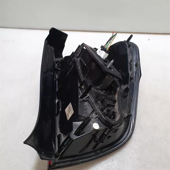 Fanale posteriore sinistro