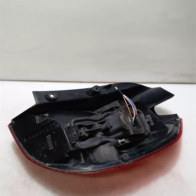 Fanale posteriore sinistro