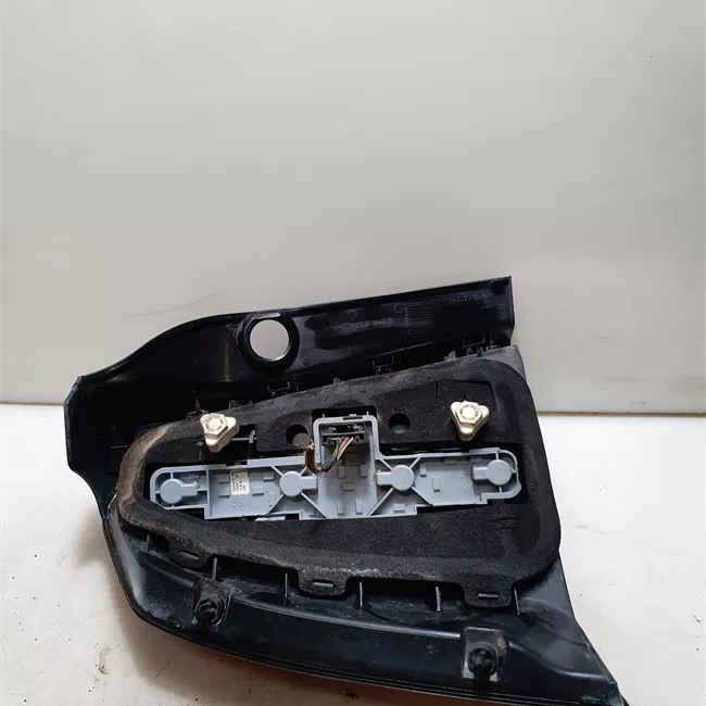 Fanale posteriore destro senza portalampada