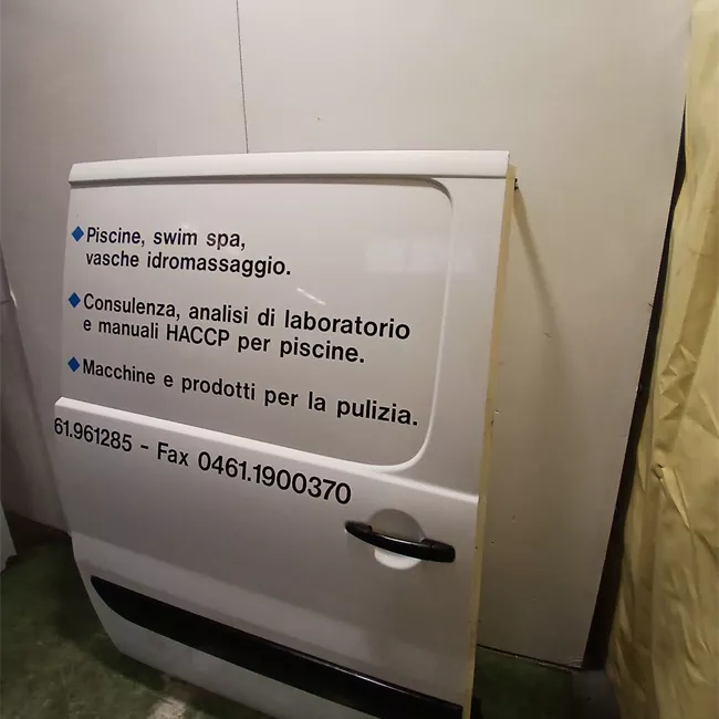 Porta posteriore destra