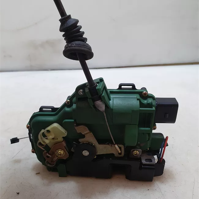 Serratura porta anteriore sinistra