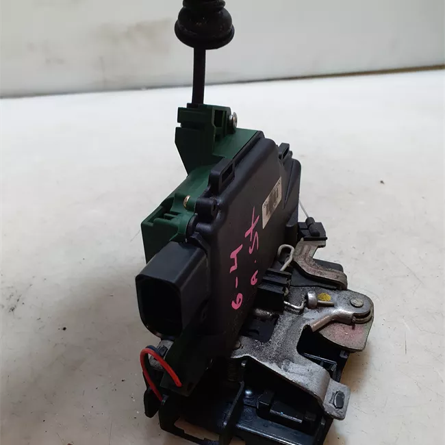 Serratura porta anteriore sinistra