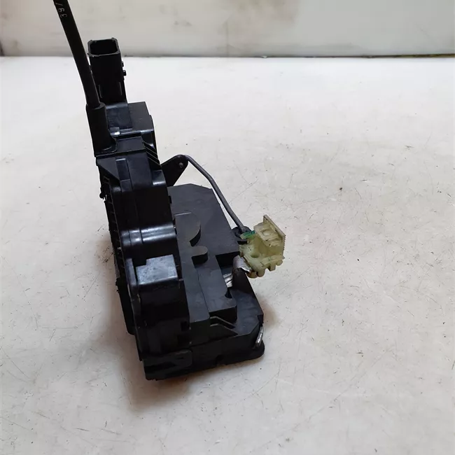 Serratura porta anteriore sinistra