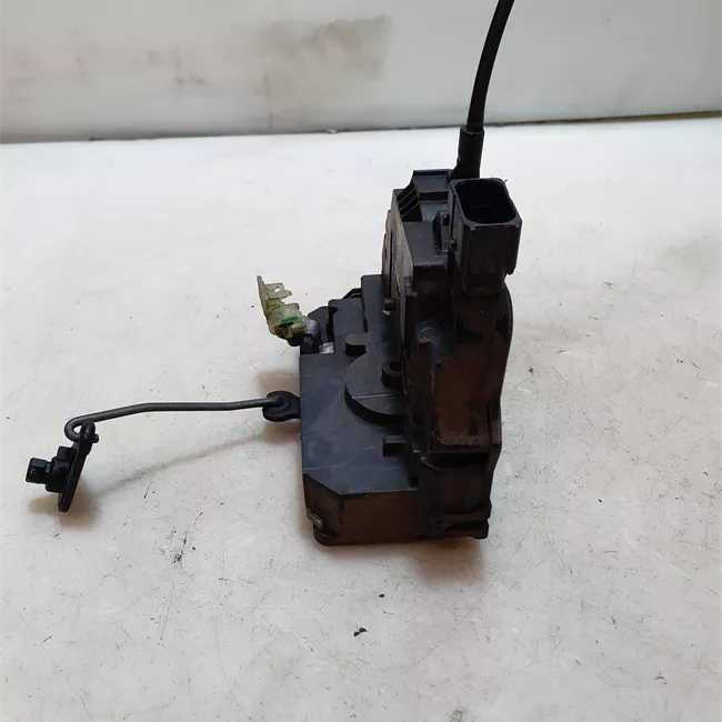 Serratura porta anteriore sinistra