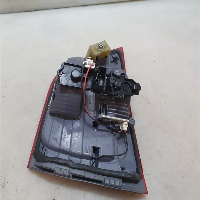 Fanale posteriore parte interno sinistro