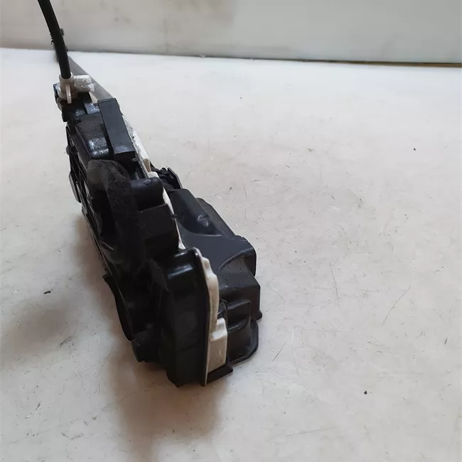 Serratura porta posteriore destra